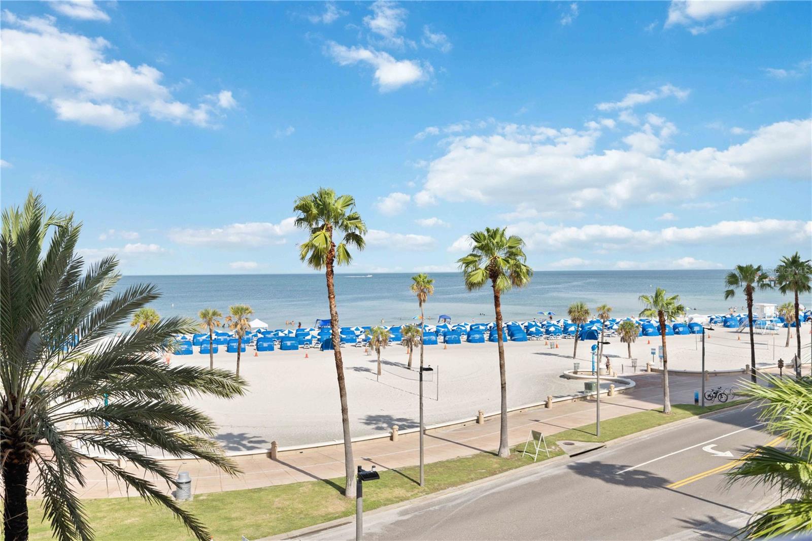 Listing photo id 33 for 301 Gulfview Boulevard 301