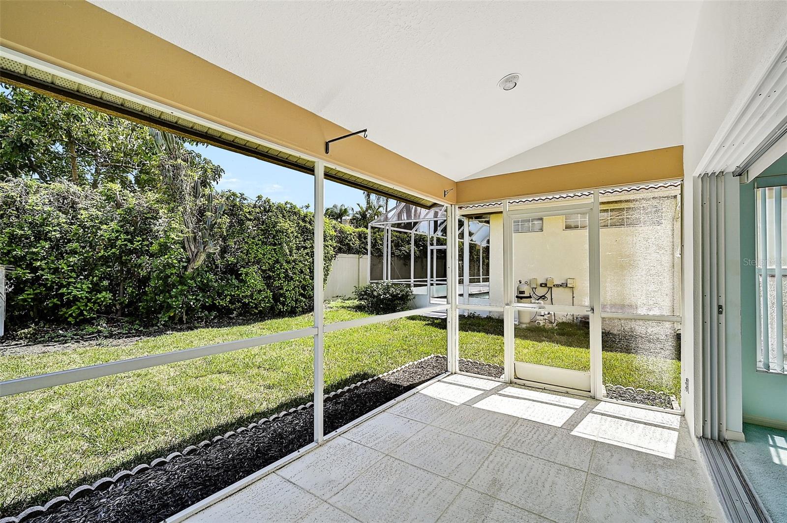 Image 39 of 42 For 4223 Murfield Drive E