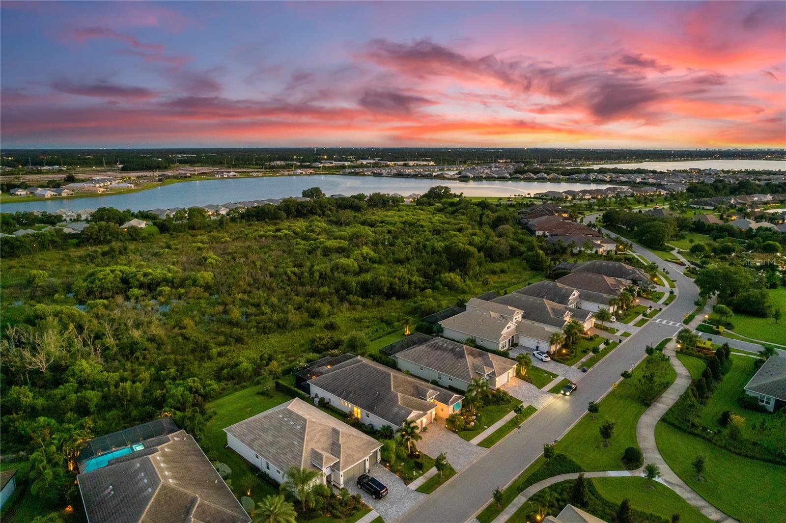 Image 89 of 99 For 8253 Grande Shores Drive