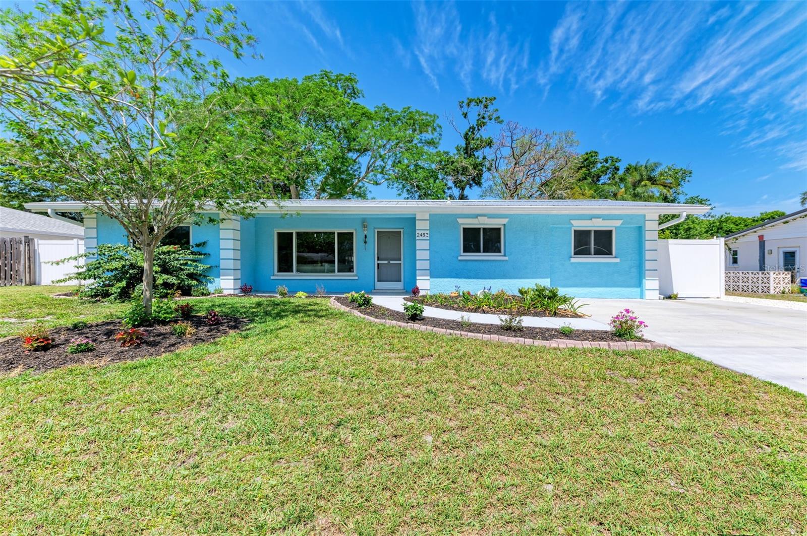 Details for 2452 Amanda Drive, SARASOTA, FL 34232