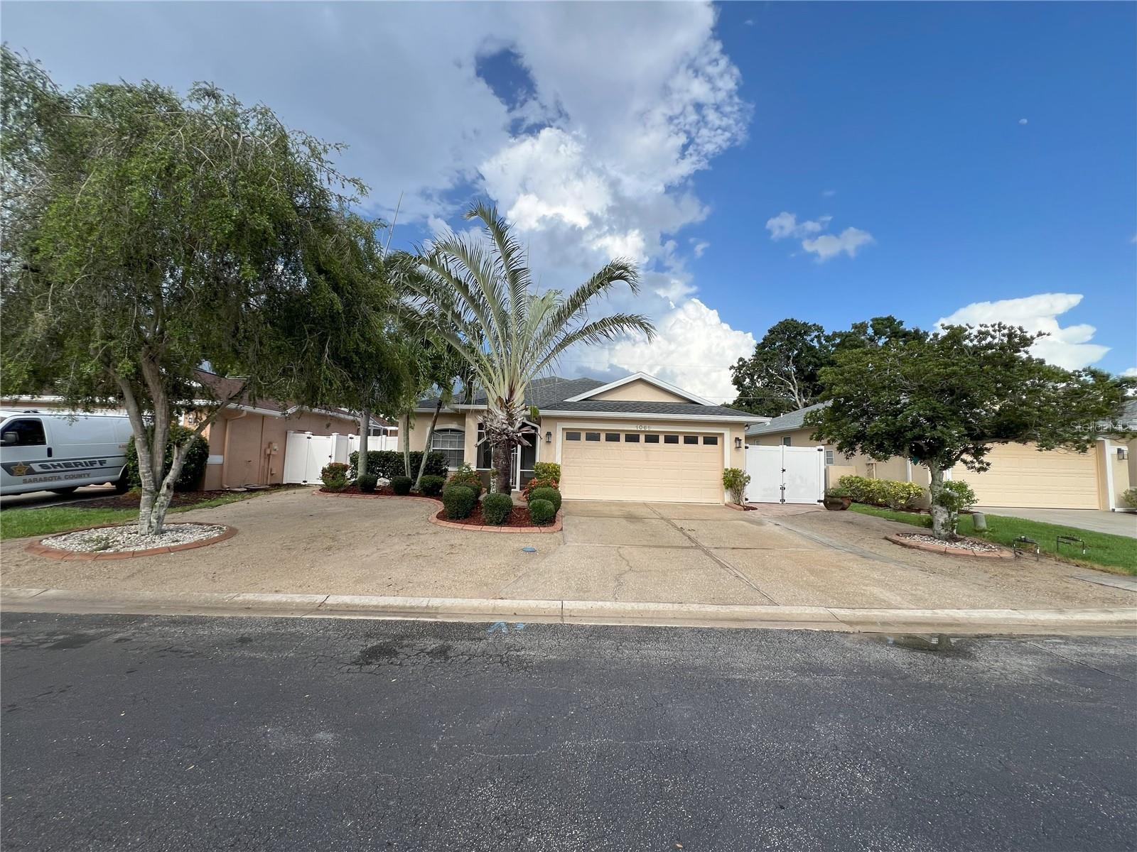 Details for 1065 Whitegate Court, SARASOTA, FL 34232