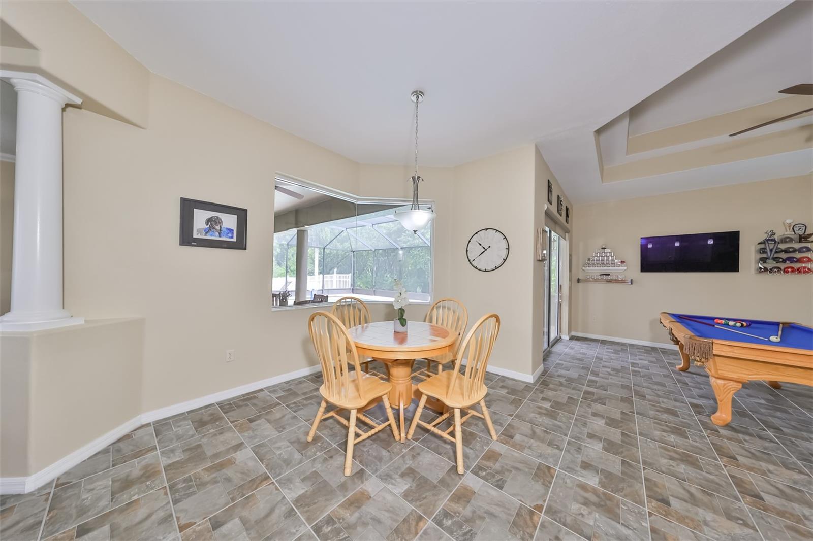 Listing photo id 10 for 17706 Bridlewood Court