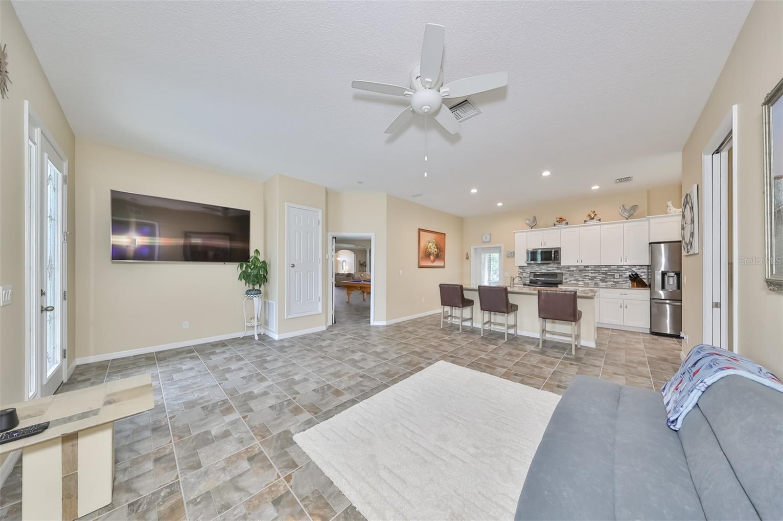 Listing photo id 26 for 17706 Bridlewood Court