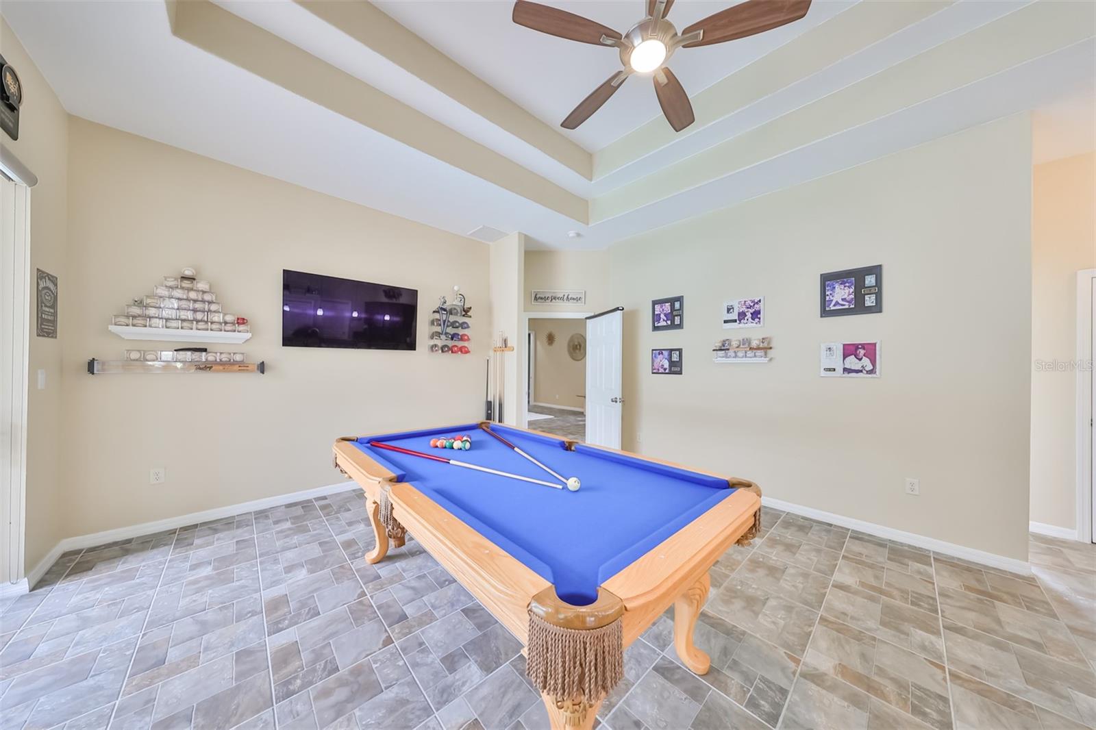 Listing photo id 35 for 17706 Bridlewood Court