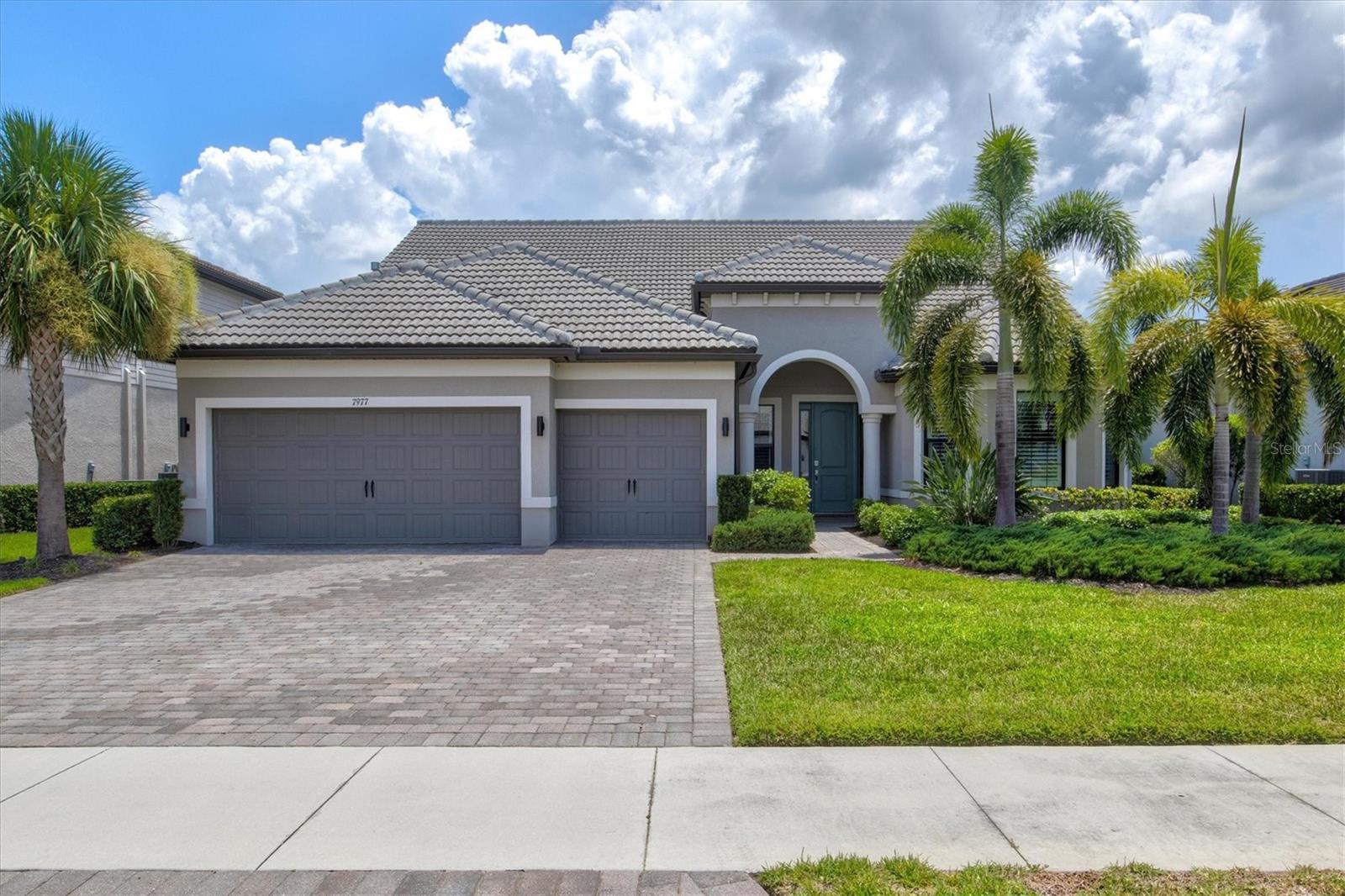 Details for 7977 Grande Shores Drive, SARASOTA, FL 34240