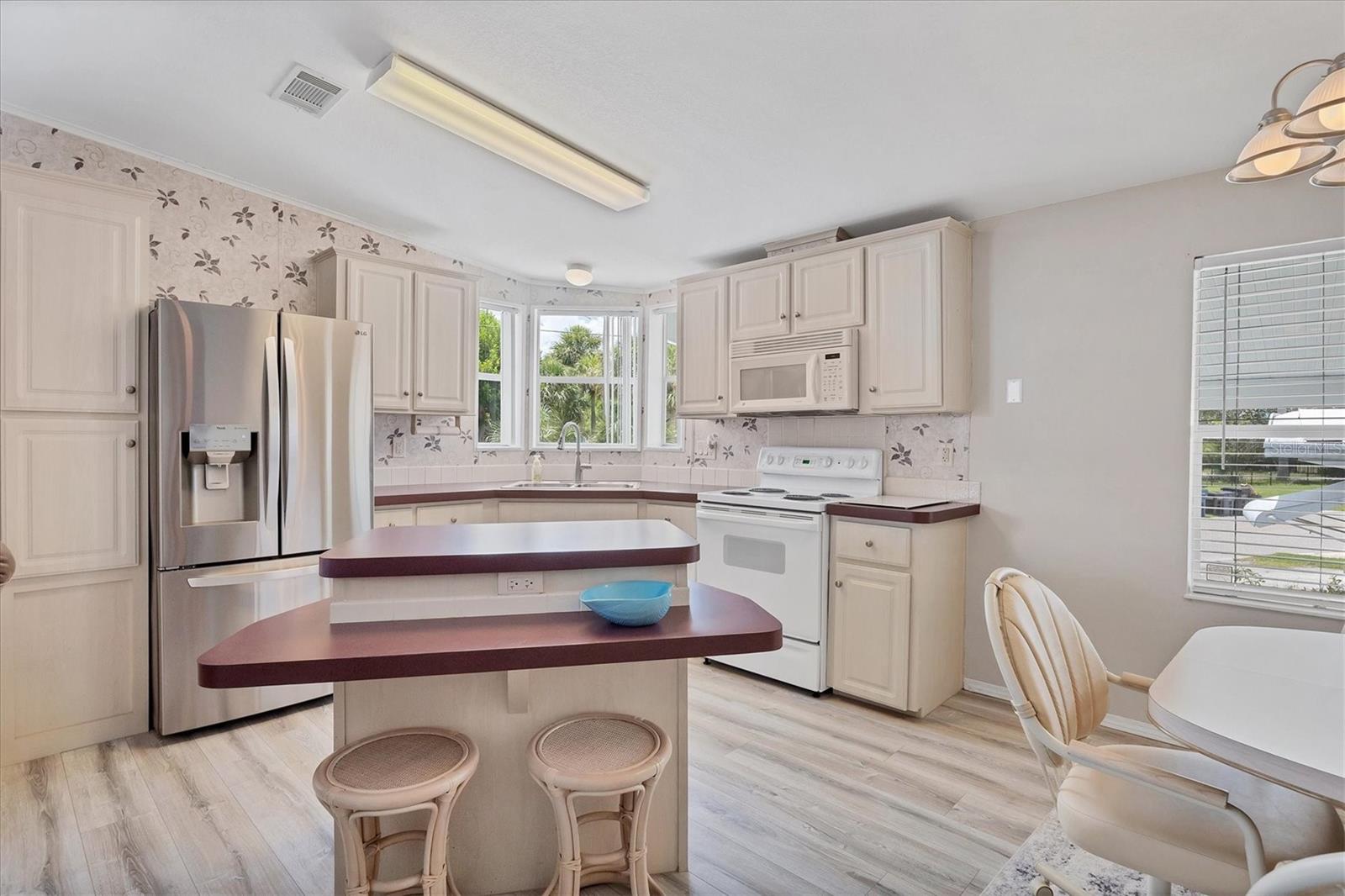 Image 10 of 37 For 2305 Bay Drive