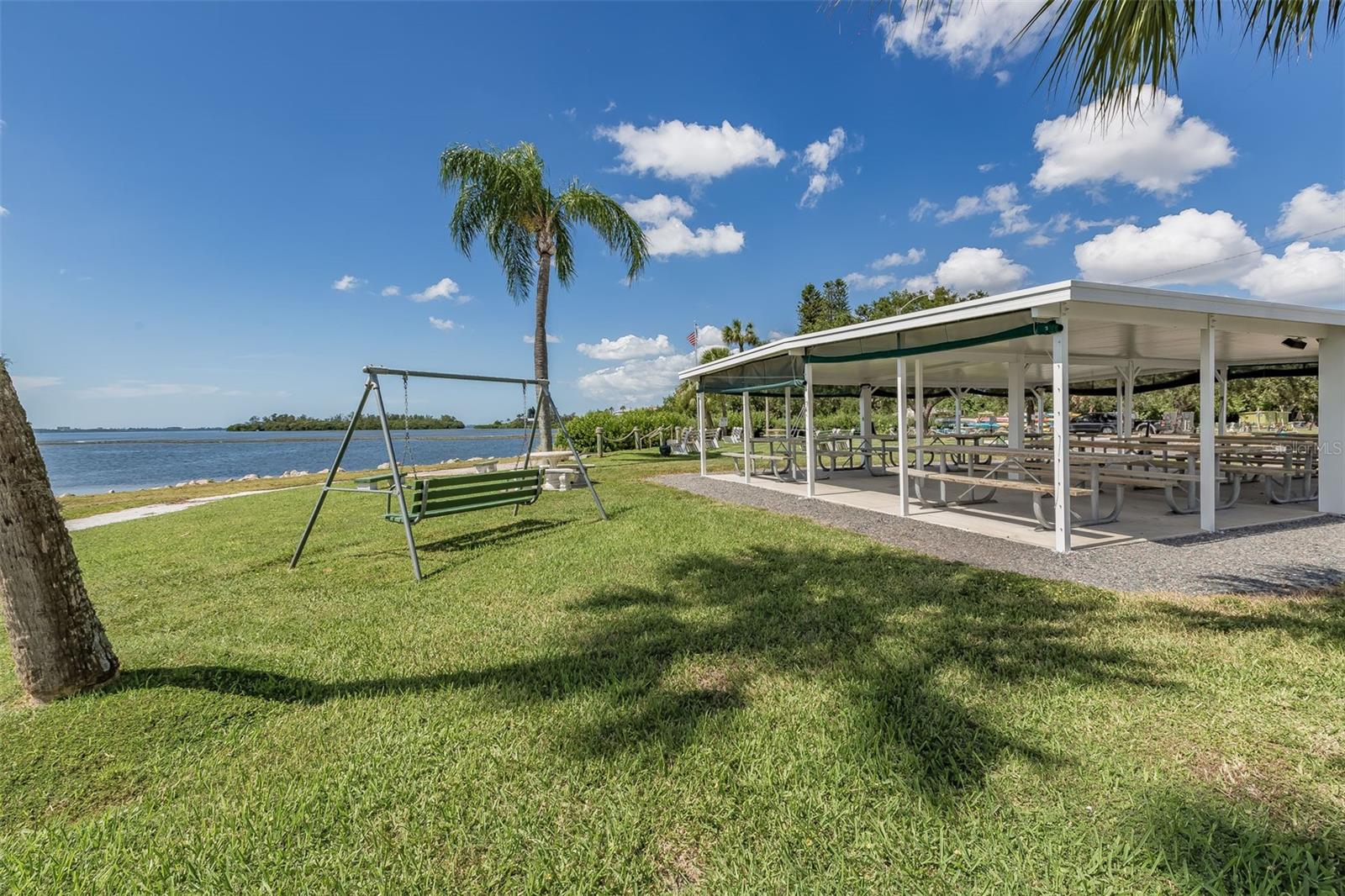 Image 26 of 37 For 2305 Bay Drive