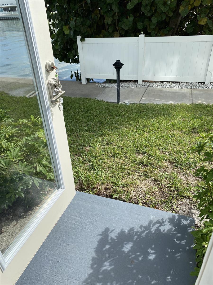 Image 3 of 8 For 5555 Gulf Boulevard 104
