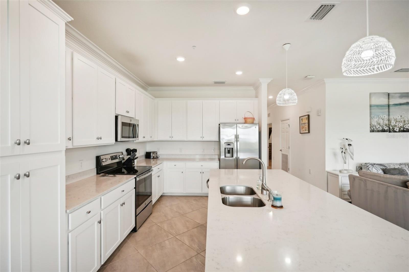 Image 22 of 74 For 17704 Gawthrop Drive 402