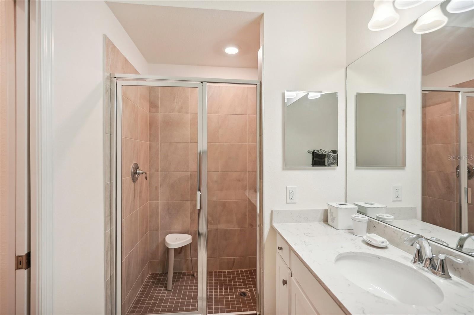 Image 31 of 74 For 17704 Gawthrop Drive 402