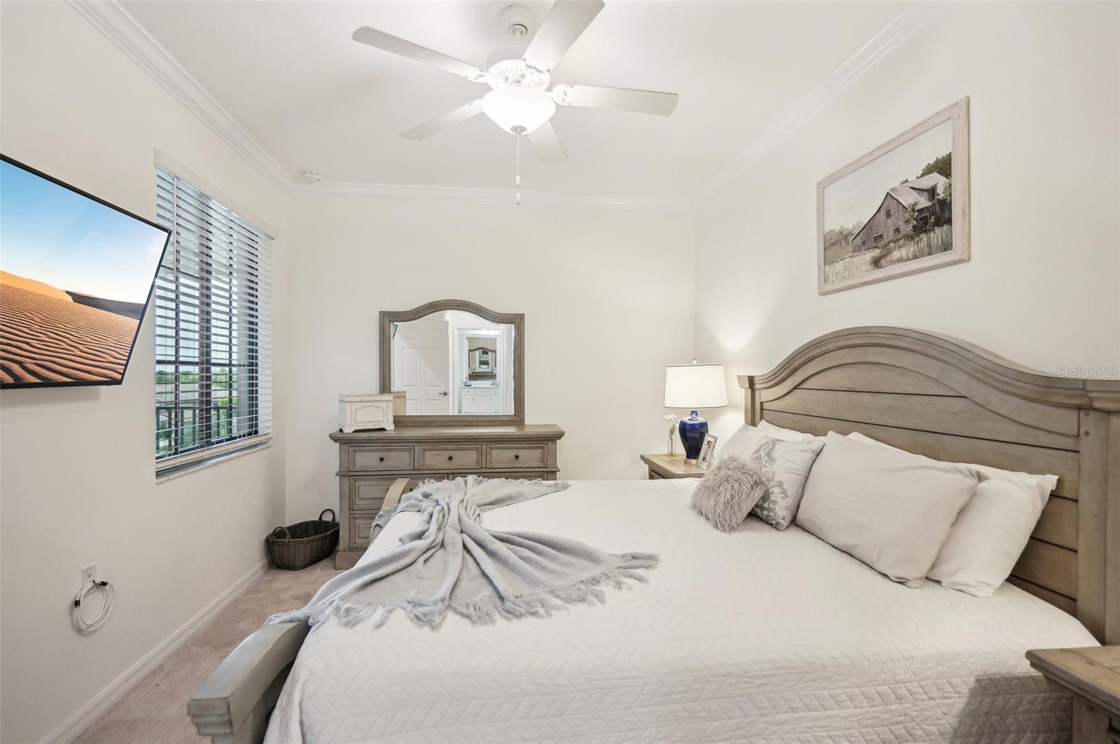 Image 32 of 74 For 17704 Gawthrop Drive 402