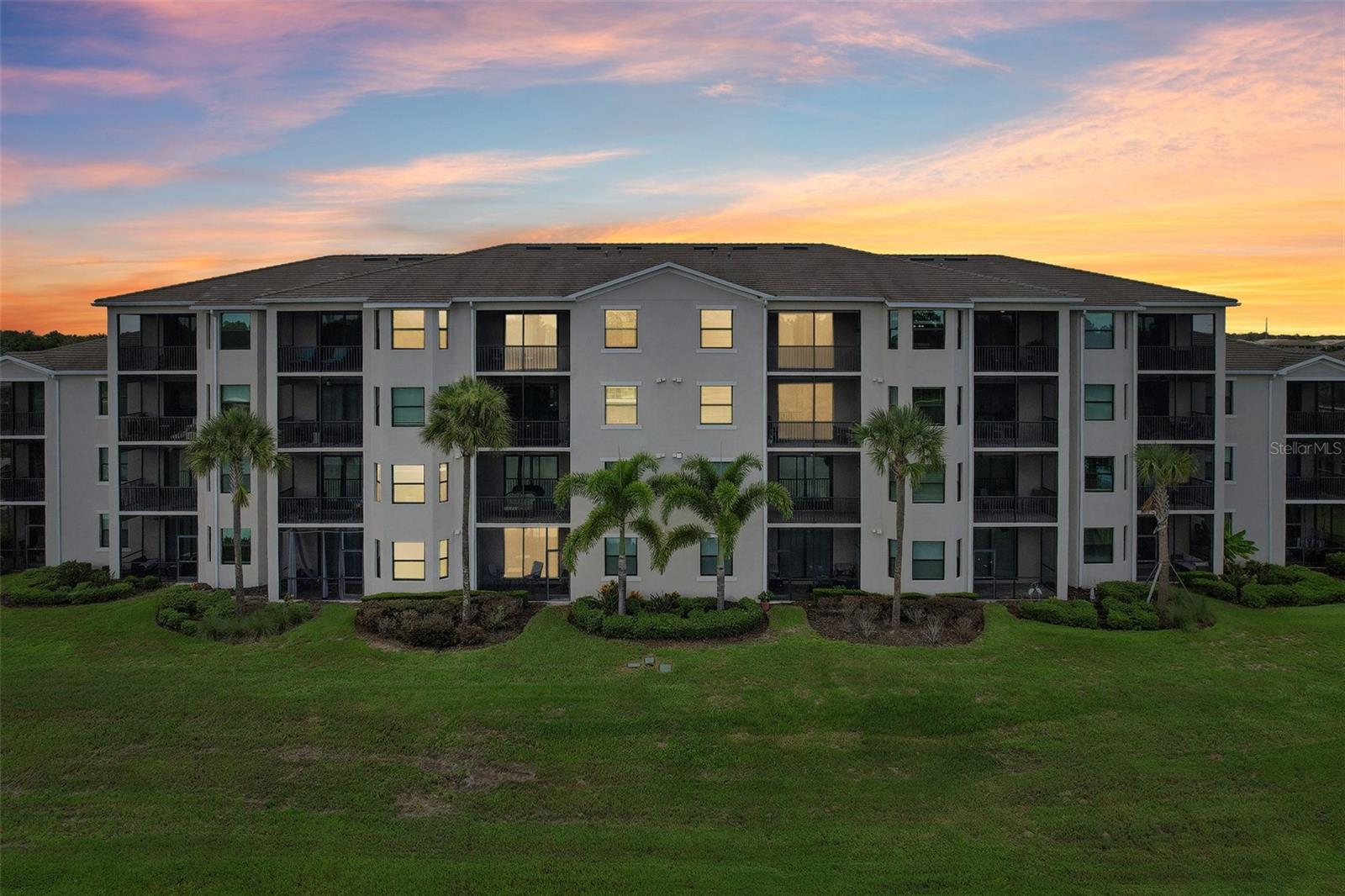 Image 40 of 74 For 17704 Gawthrop Drive 402