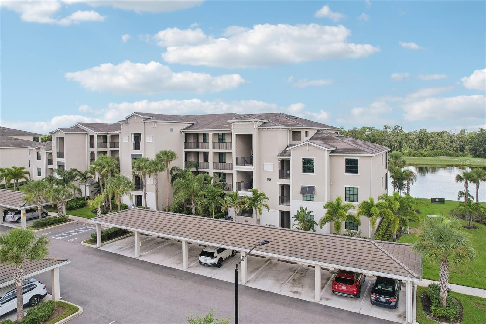 Image 6 of 74 For 17704 Gawthrop Drive 402