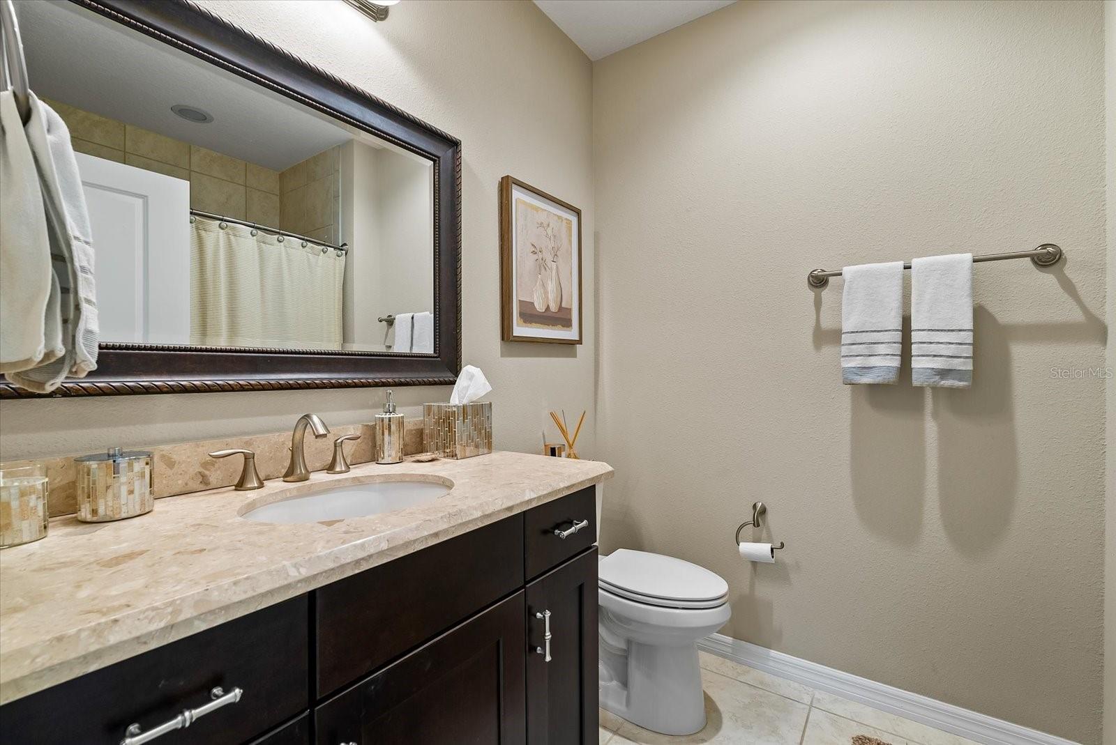 Listing photo id 25 for 1242 Riverscape Street 1242