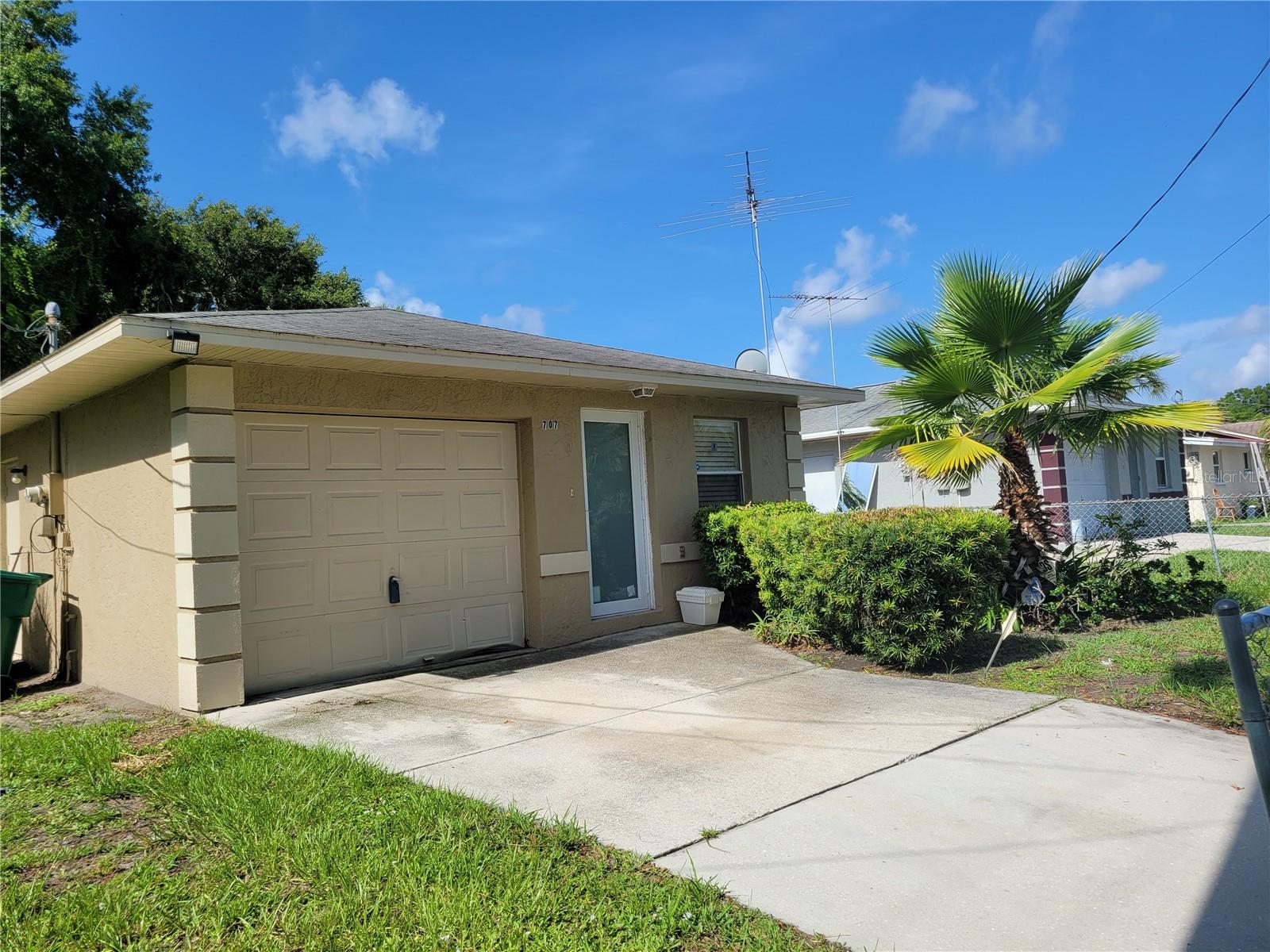 Image 2 of 34 For 707 13th Street W