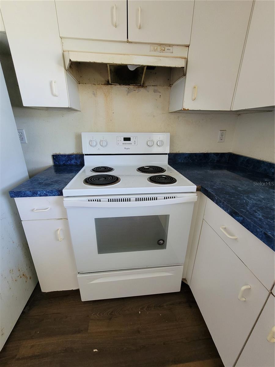 Image 6 of 34 For 707 13th Street W