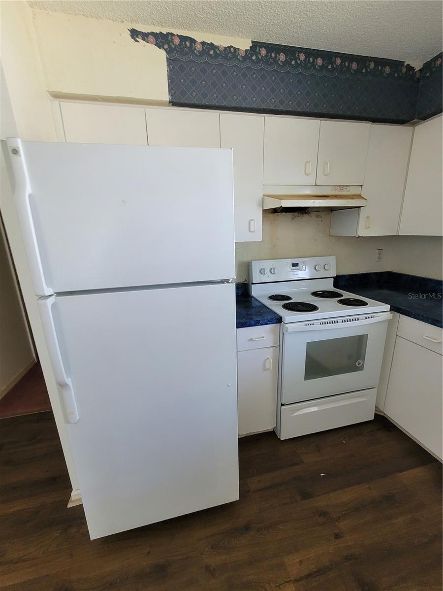 Image 7 of 34 For 707 13th Street W
