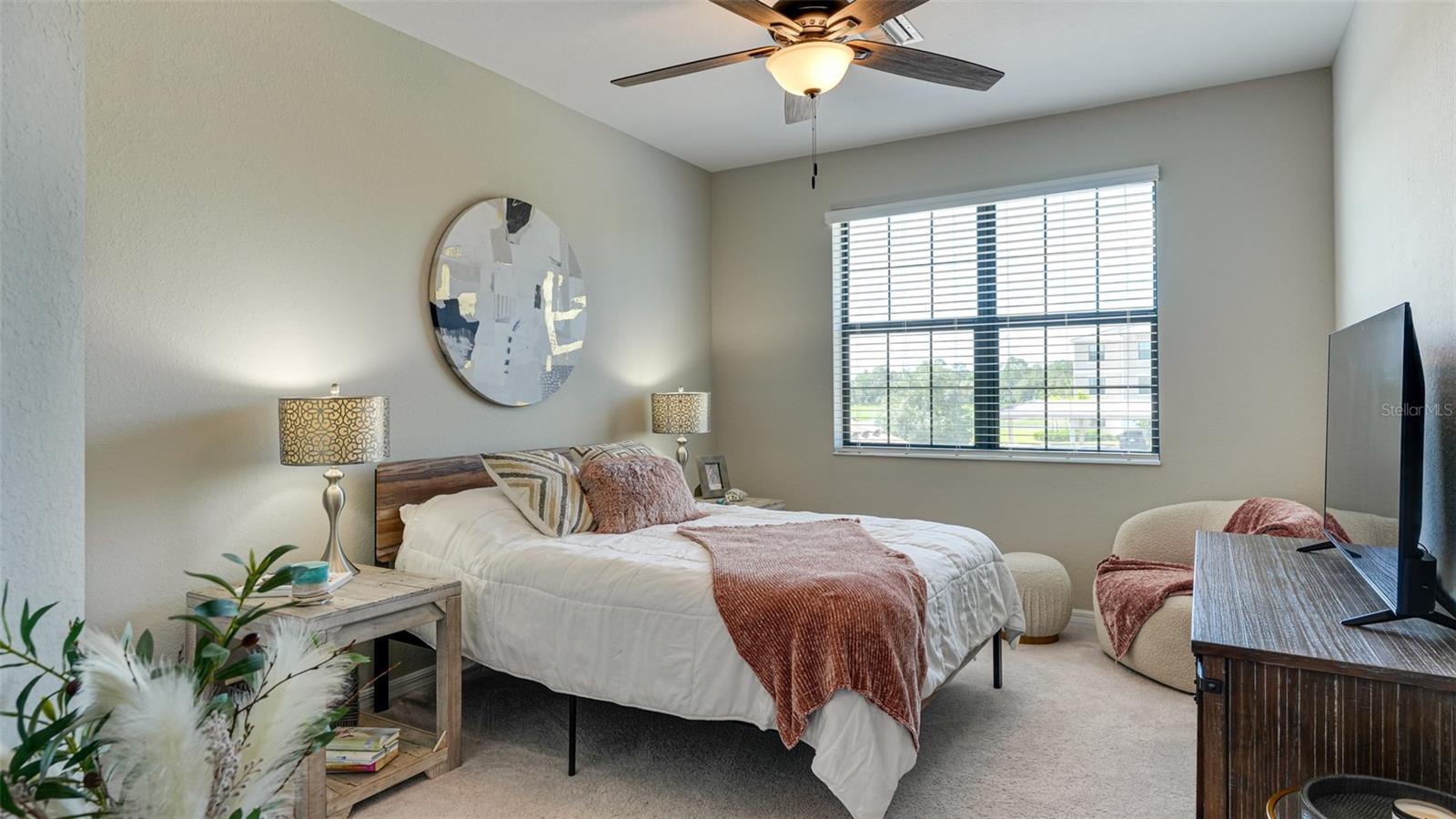 Listing photo id 23 for 18117 Gawthrop Drive 103