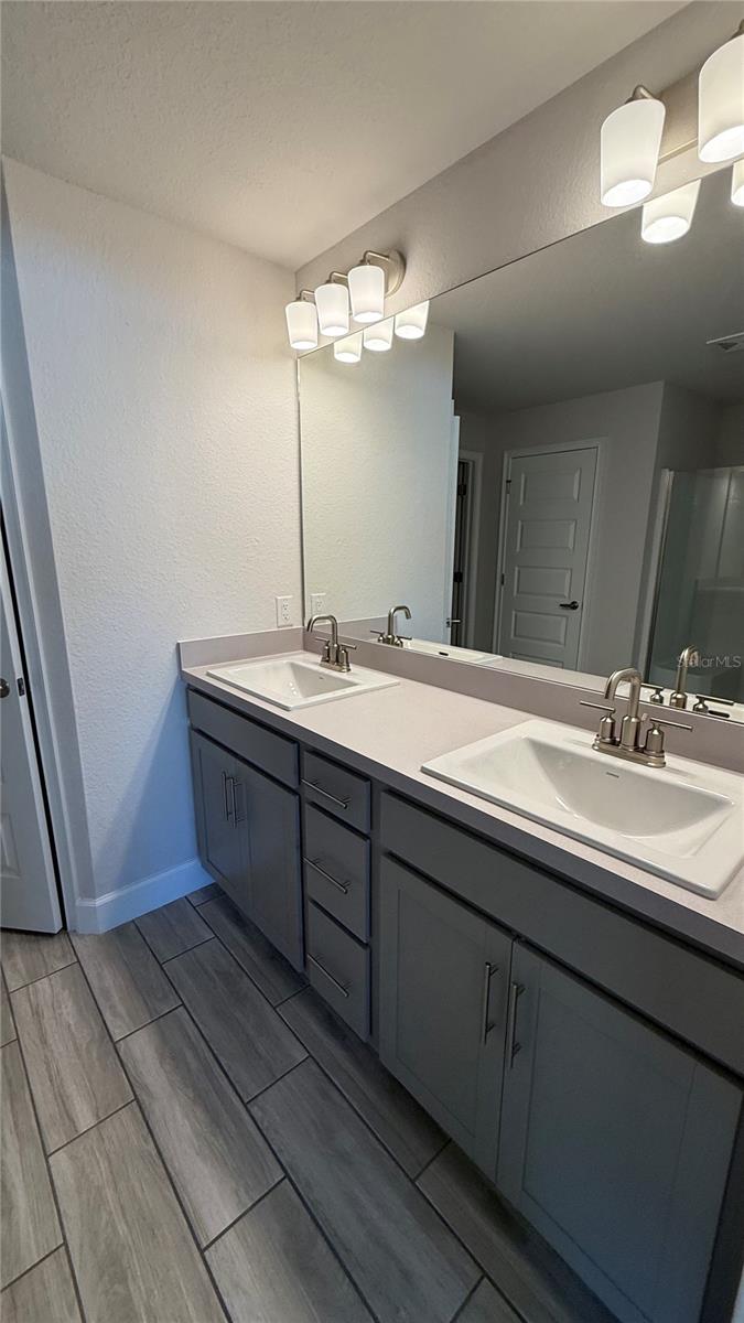 Image 6 of 13 For 3884 Haberland Boulevard