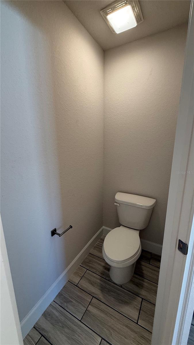 Image 8 of 13 For 3884 Haberland Boulevard