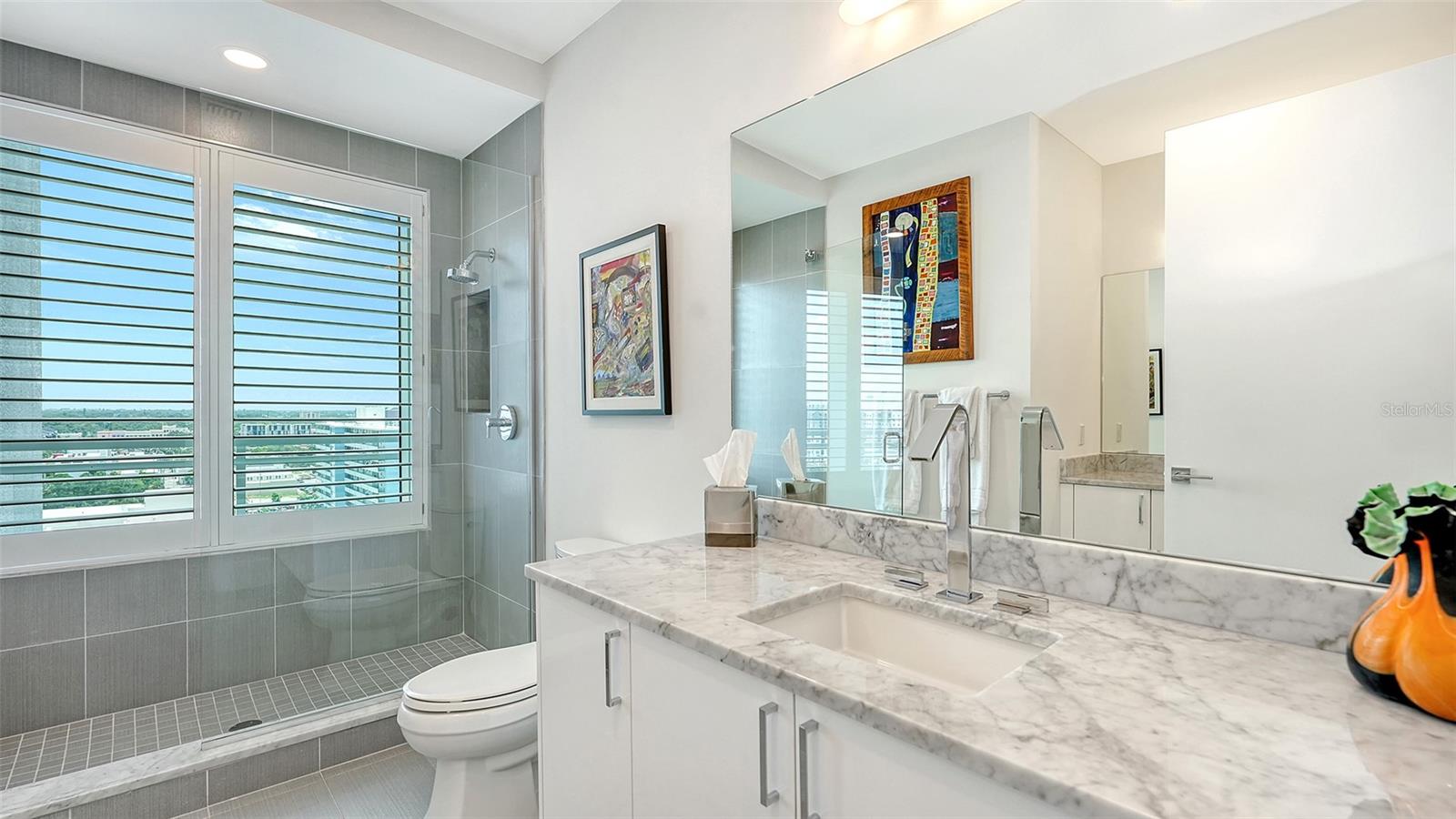 Listing photo id 50 for 540 Tamiami Trail 1102