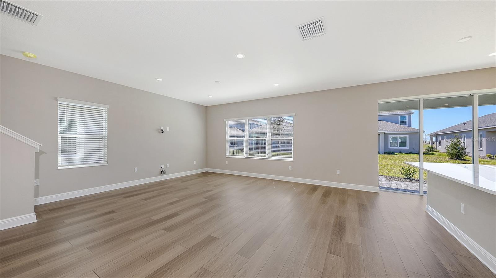 Image 10 of 45 For 10145 Spruce River Way