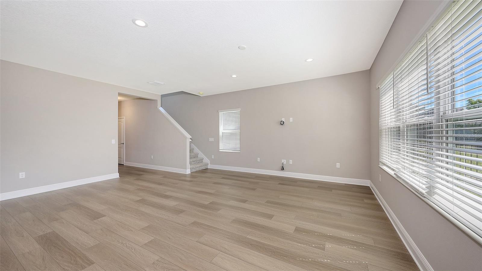 Image 14 of 45 For 10145 Spruce River Way