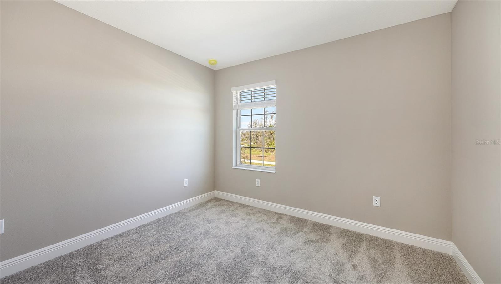 Image 27 of 45 For 10145 Spruce River Way