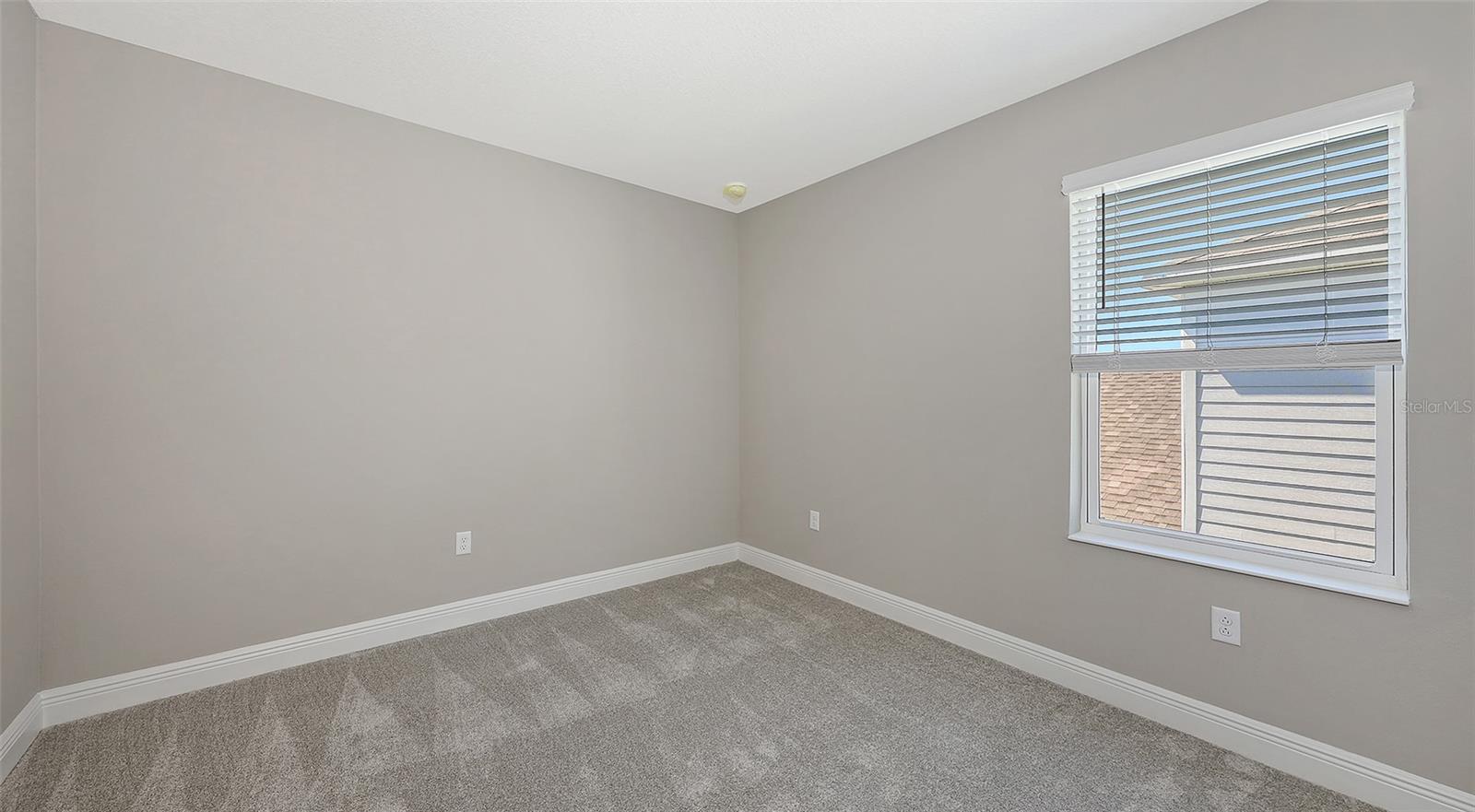 Image 32 of 45 For 10145 Spruce River Way