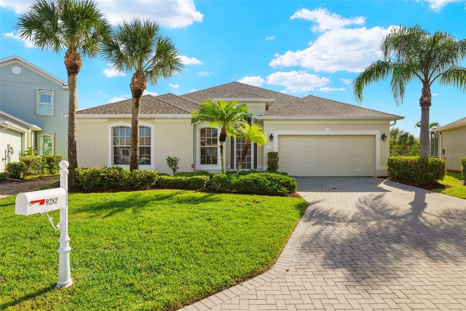 Details for 9282 Palm Island Circle, NORTH FORT MYERS, FL 33903