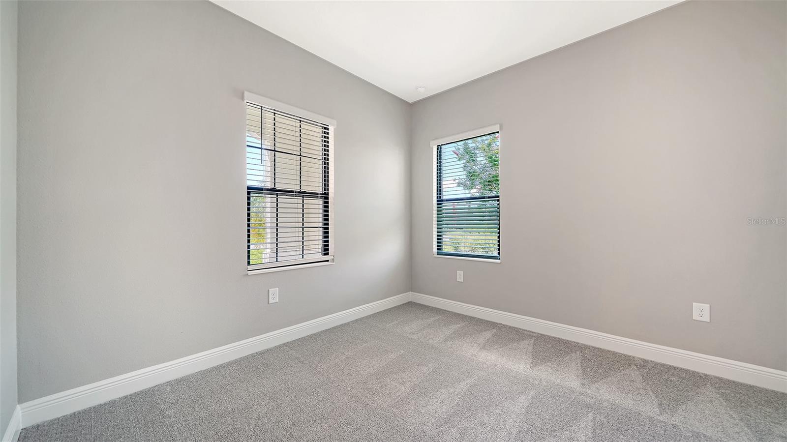 Image 28 of 37 For 109 Corserra Drive