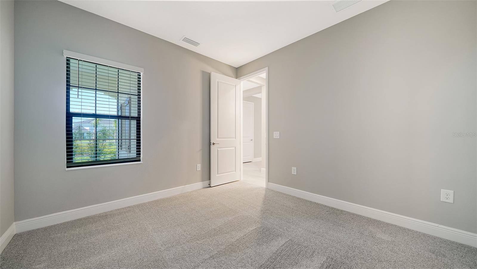Image 31 of 37 For 109 Corserra Drive