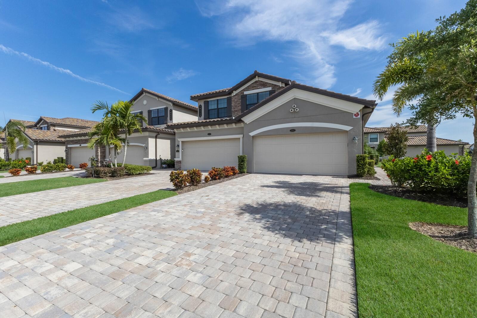 Image 3 of 54 For 18117 Gawthrop Drive 104