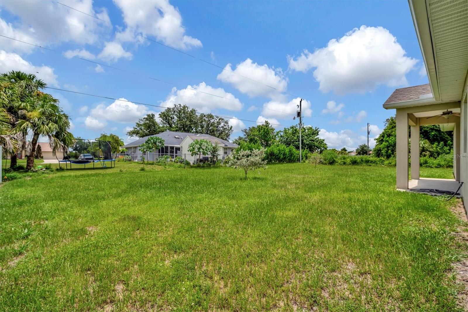 Listing photo id 74 for 2190 Biscayne Drive