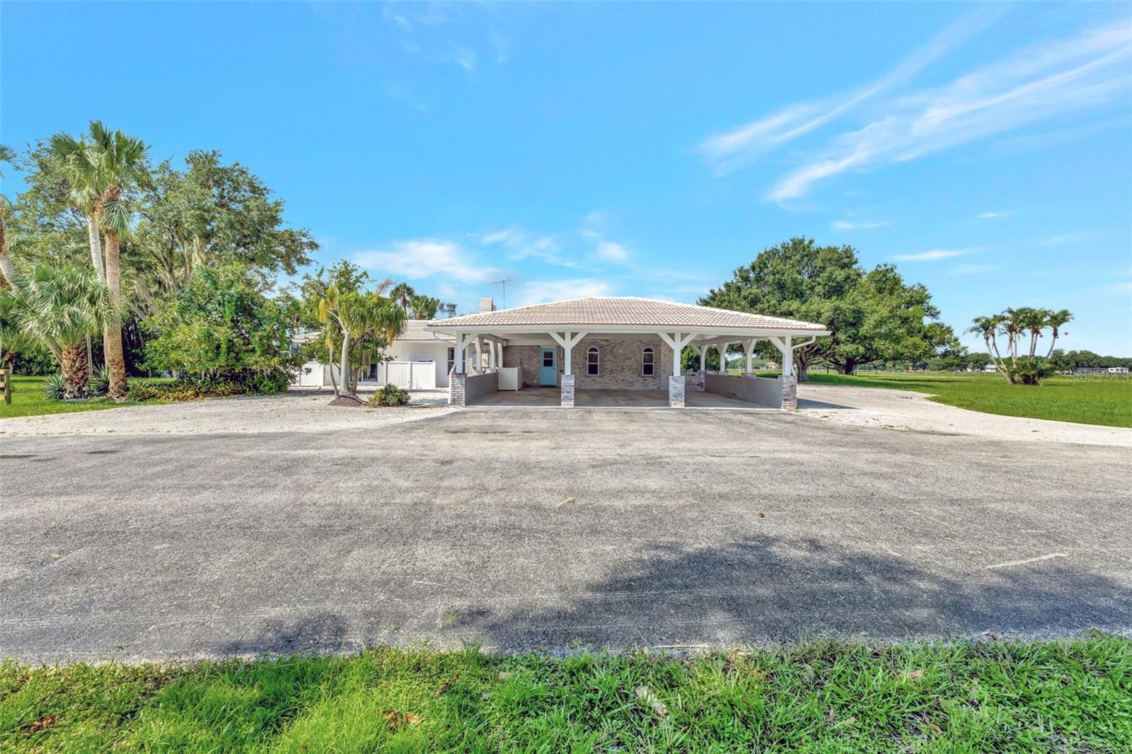 Listing photo id 44 for 7049 Myakka Valley Trail