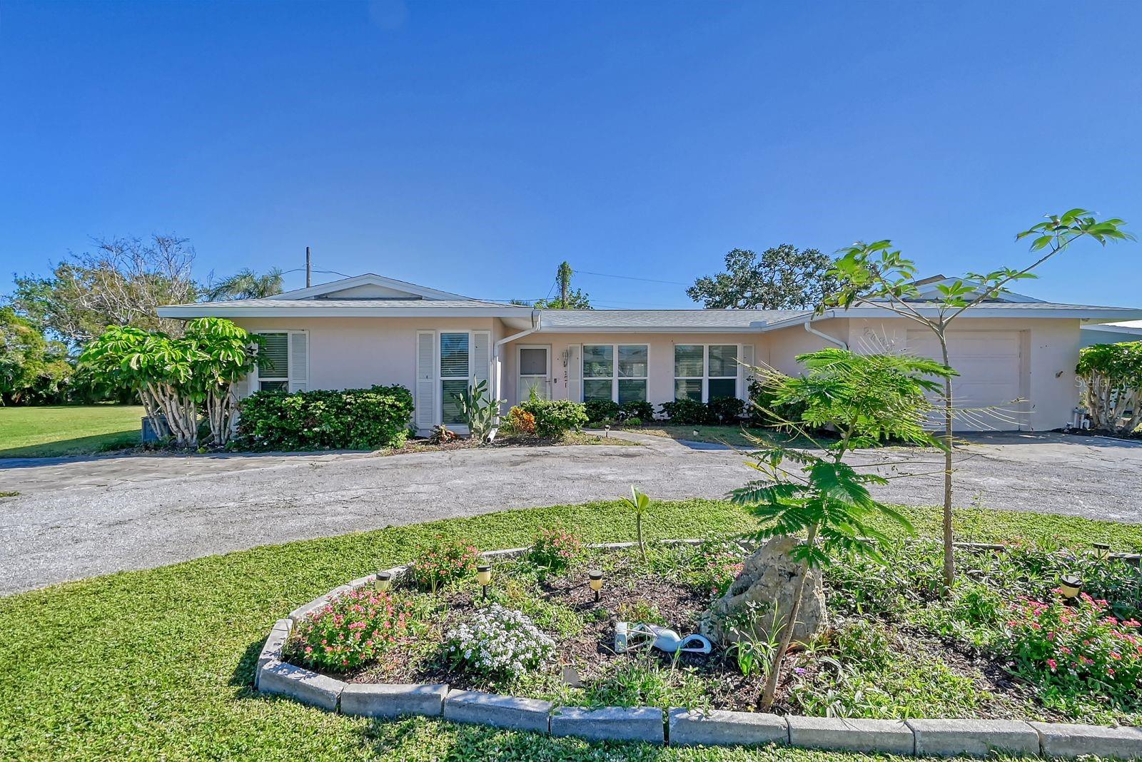 Details for 2488 Breakwater Circle, SARASOTA, FL 34231