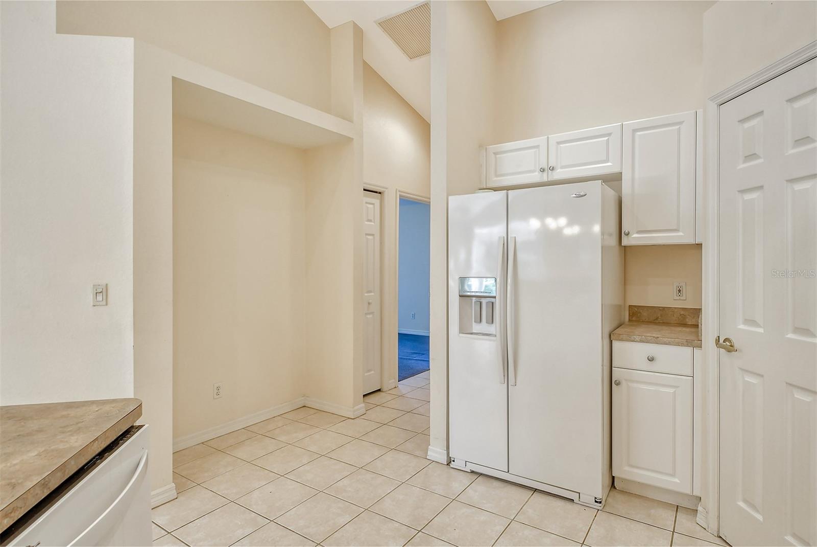 Image 16 of 52 For 4072 Fairway Place