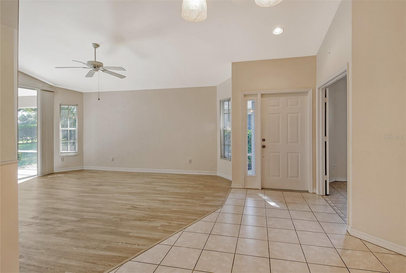 Image 20 of 52 For 4072 Fairway Place