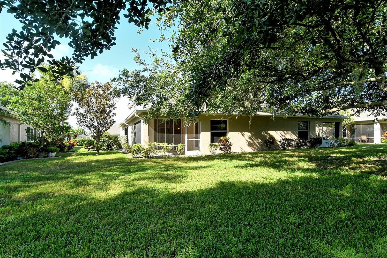 Image 40 of 52 For 4072 Fairway Place
