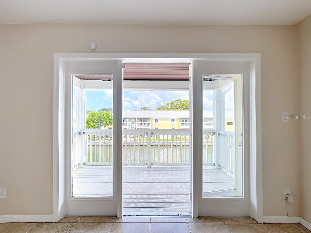 Image 5 of 24 For 5015 Coquina Key Drive Se D