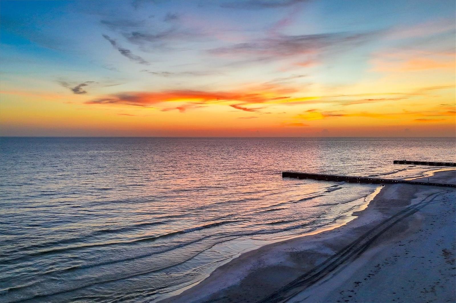 Image 42 of 79 For 2251 Gulf Of Mexico Drive 301