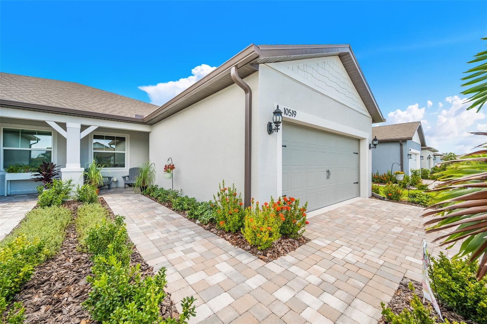 Listing photo id 2 for 10519 Spring Tide Way