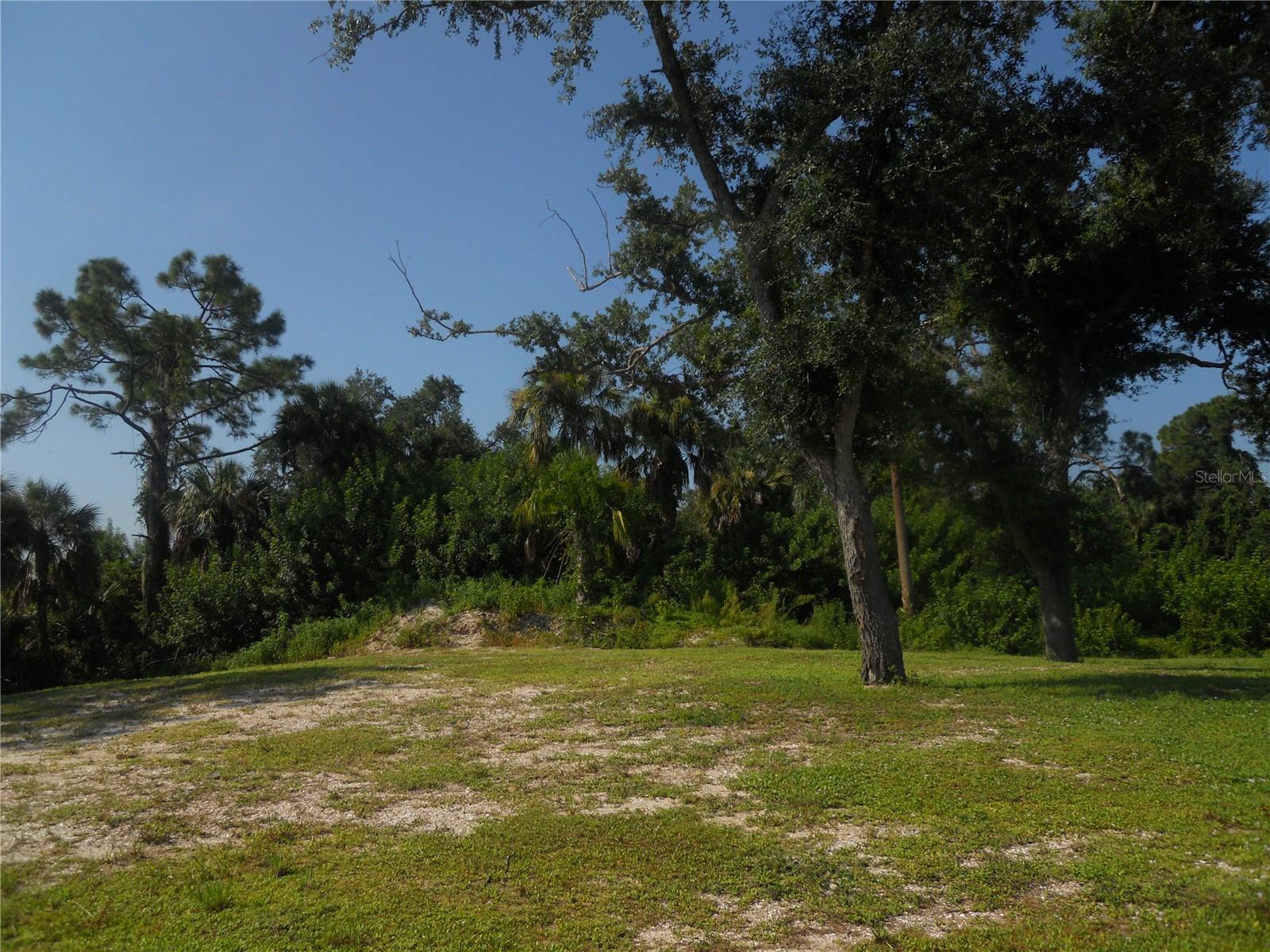 Image 7 of 12 For Lot 7 Brickell Drive