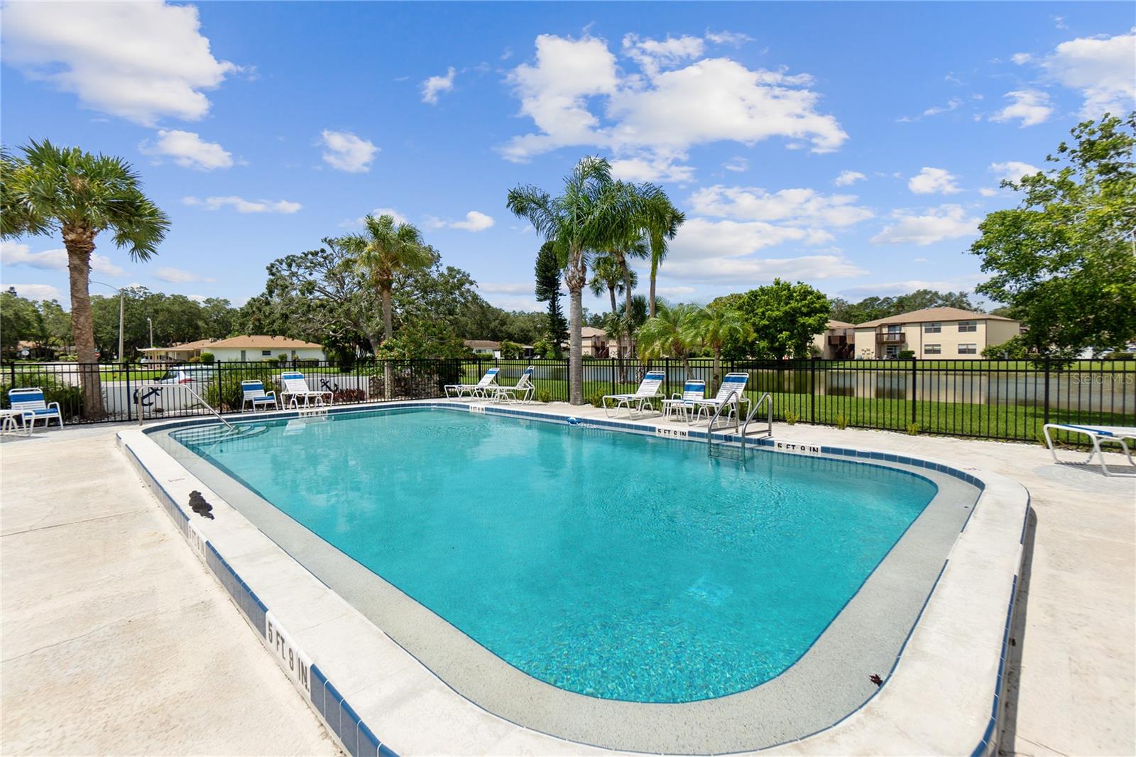 Listing photo id 24 for 5055 Live Oak Circle