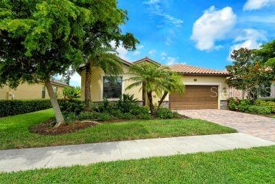 Listing photo id 2 for 20635 Romagna Place