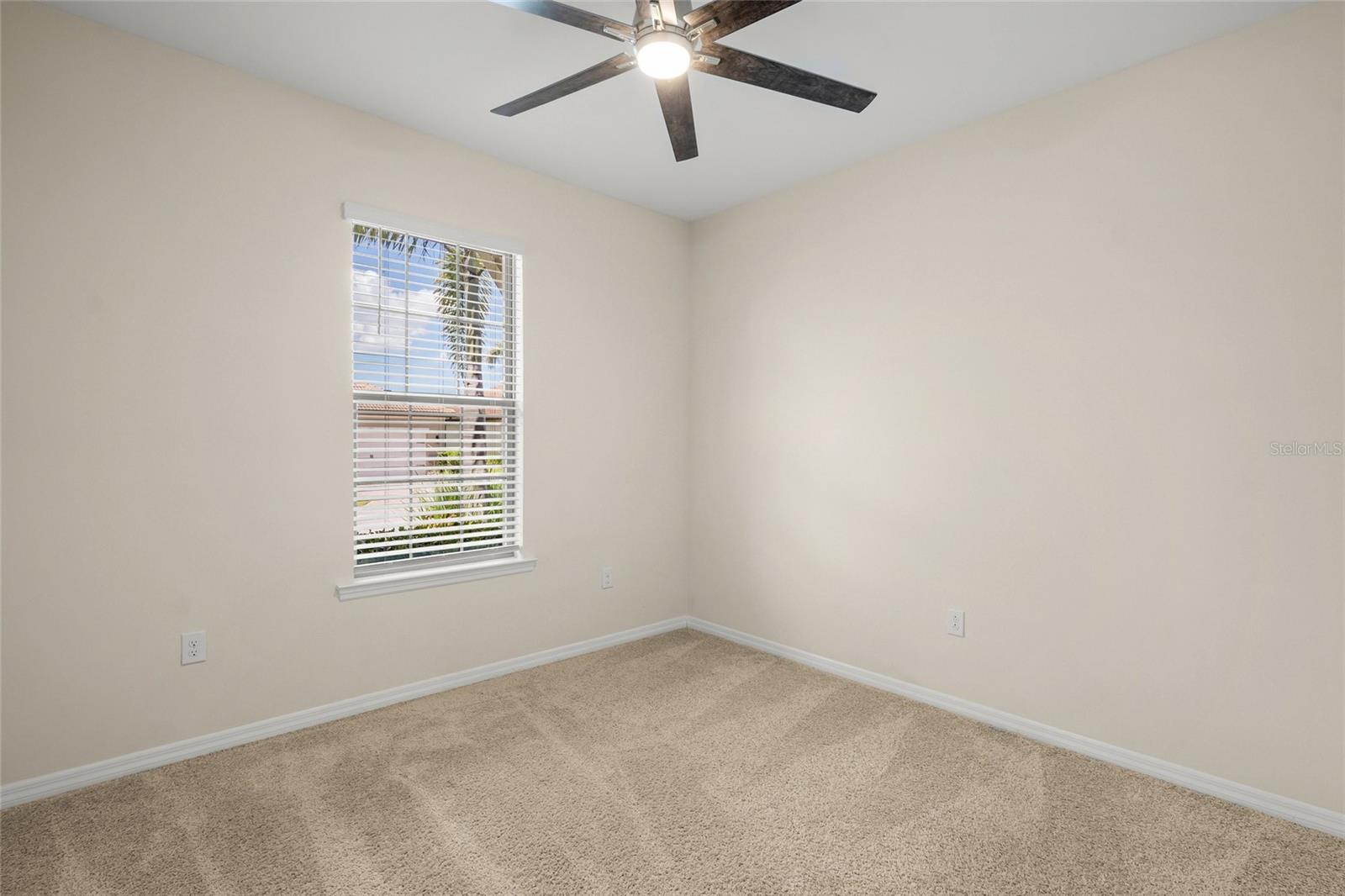 Image 22 of 48 For 118 Veraza Court