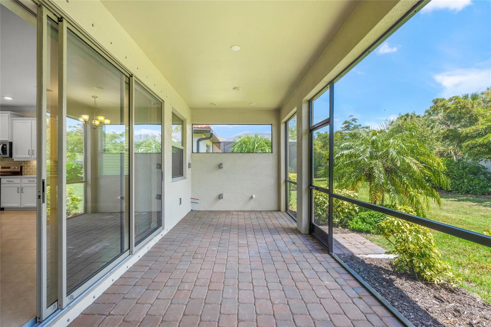 Image 31 of 48 For 118 Veraza Court