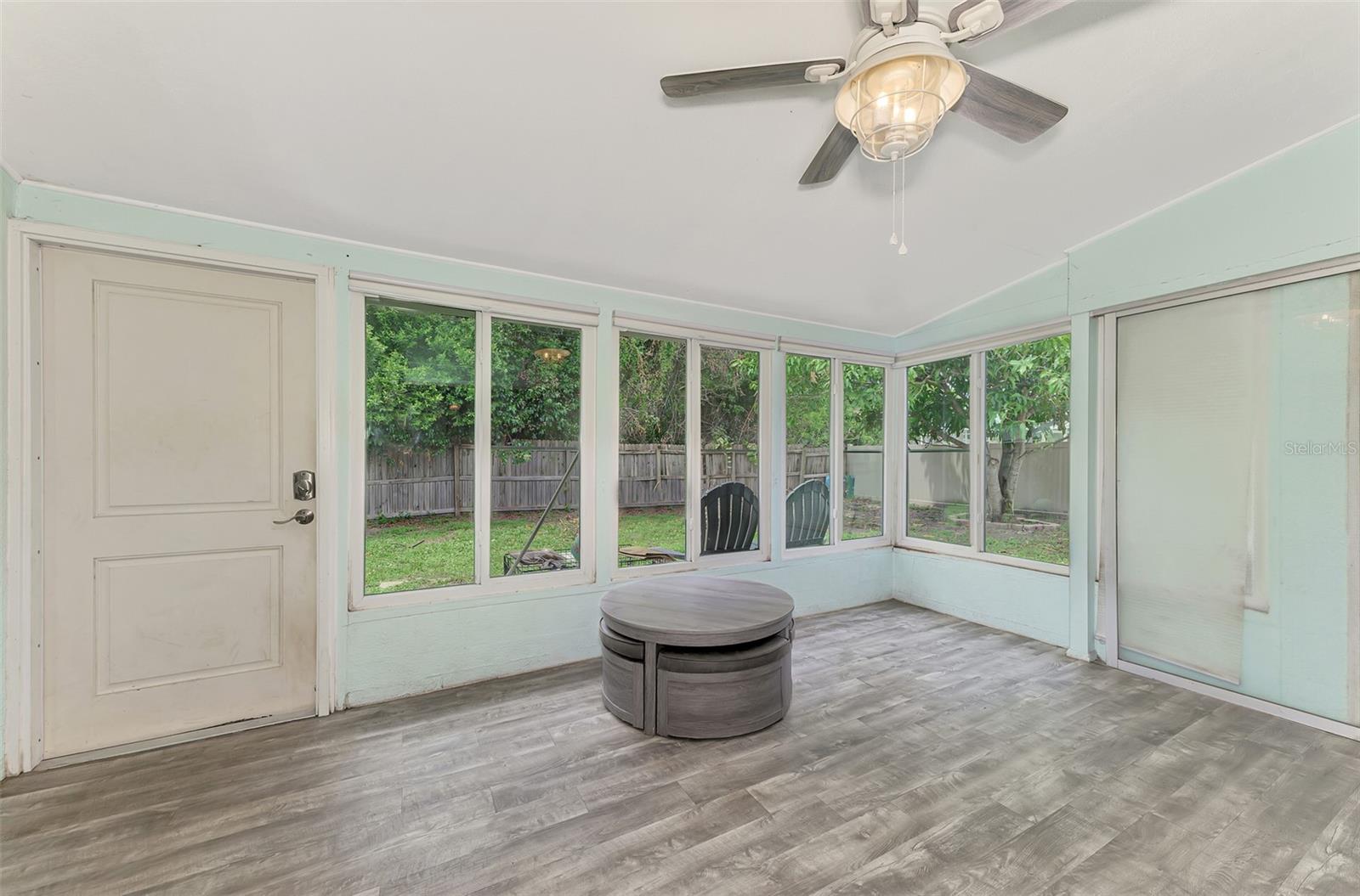 Image 10 of 44 For 2900 Siesta Drive