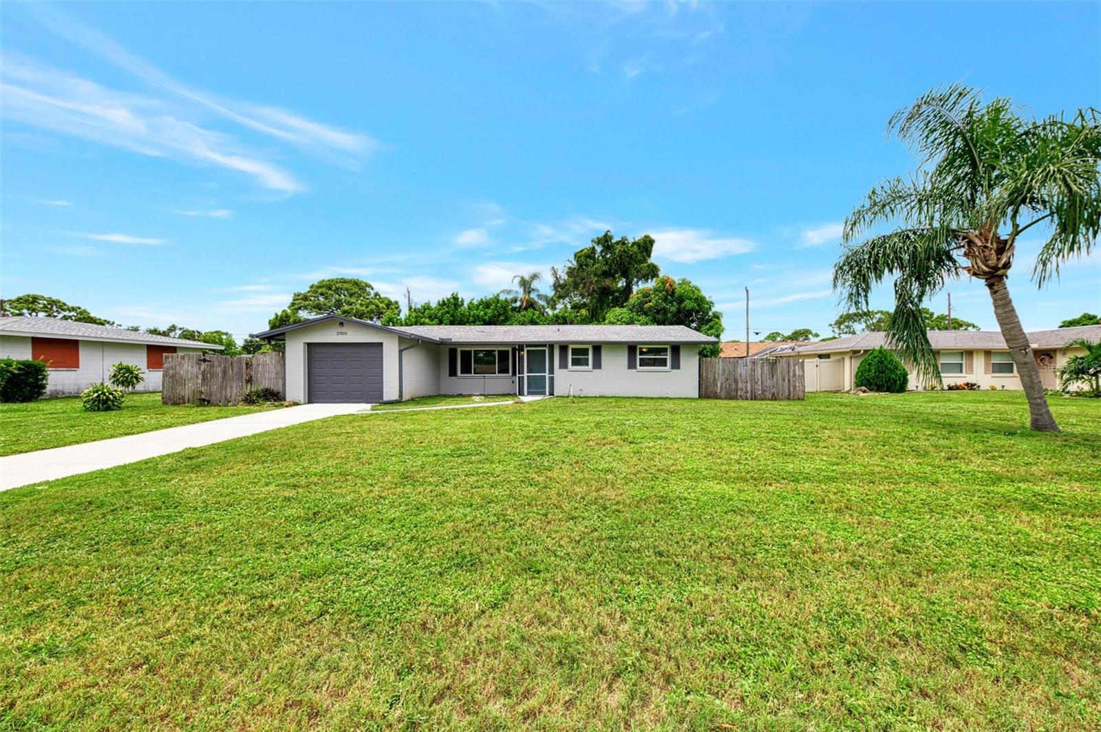 Image 2 of 44 For 2900 Siesta Drive