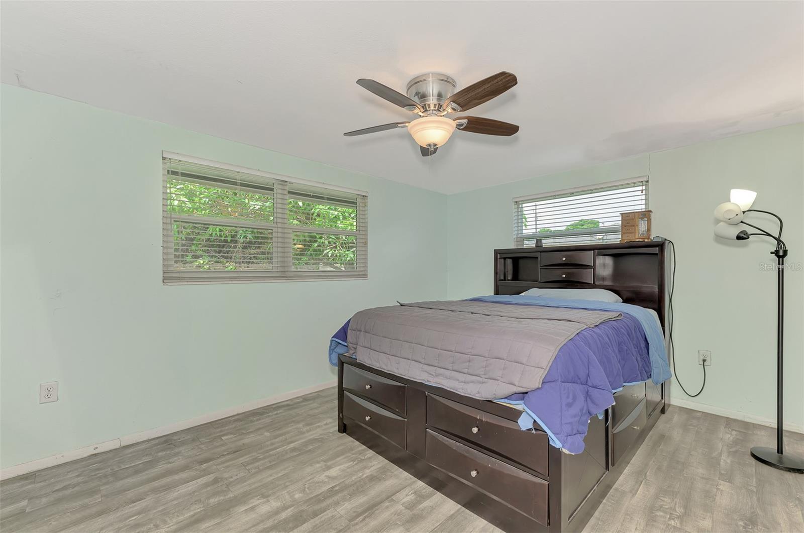 Image 21 of 44 For 2900 Siesta Drive